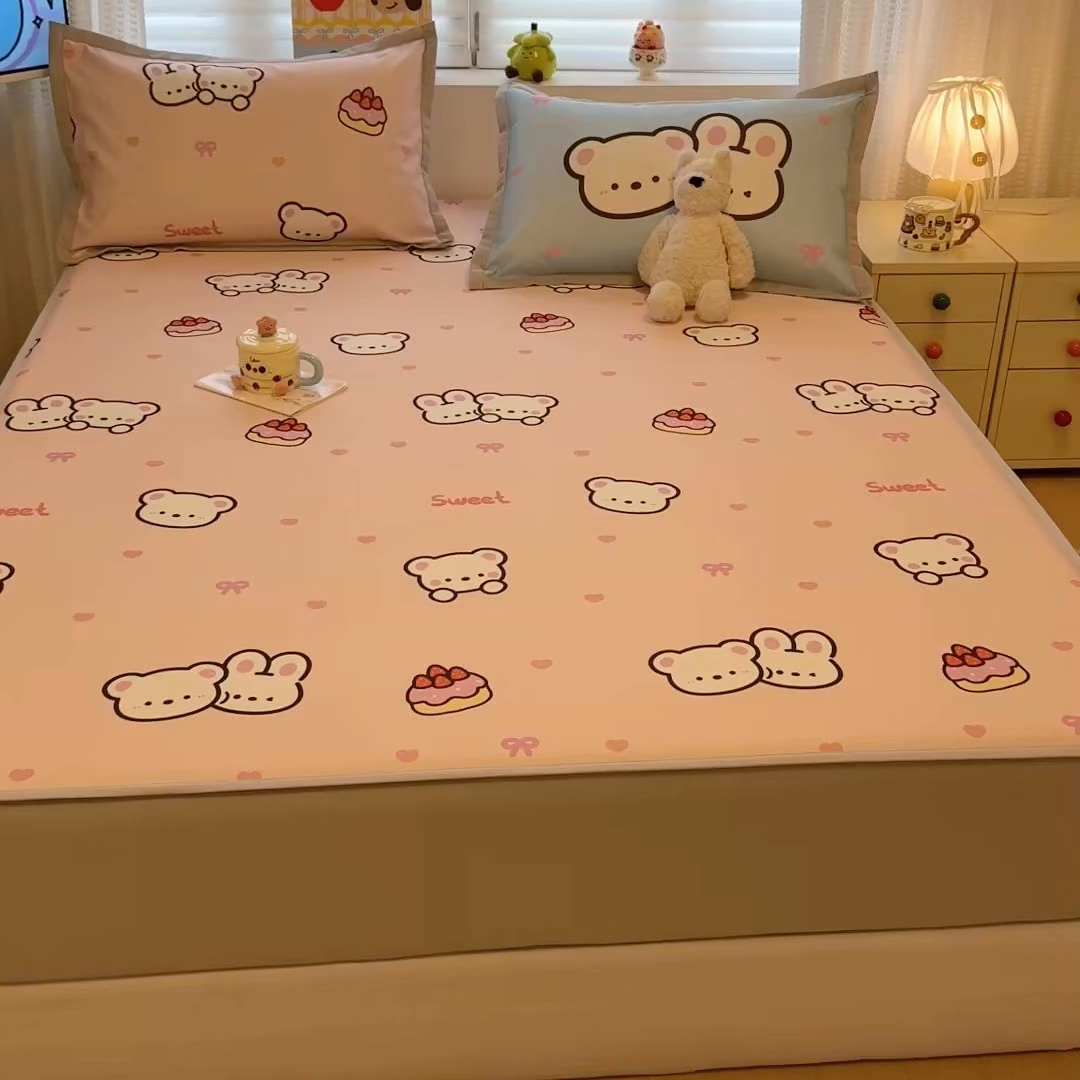 91家纺网 家纺一手货源 找家纺 懒猫家纺 2026新款卡通凉感冰丝床笠款凉席 床笠席-熊兔玩伴