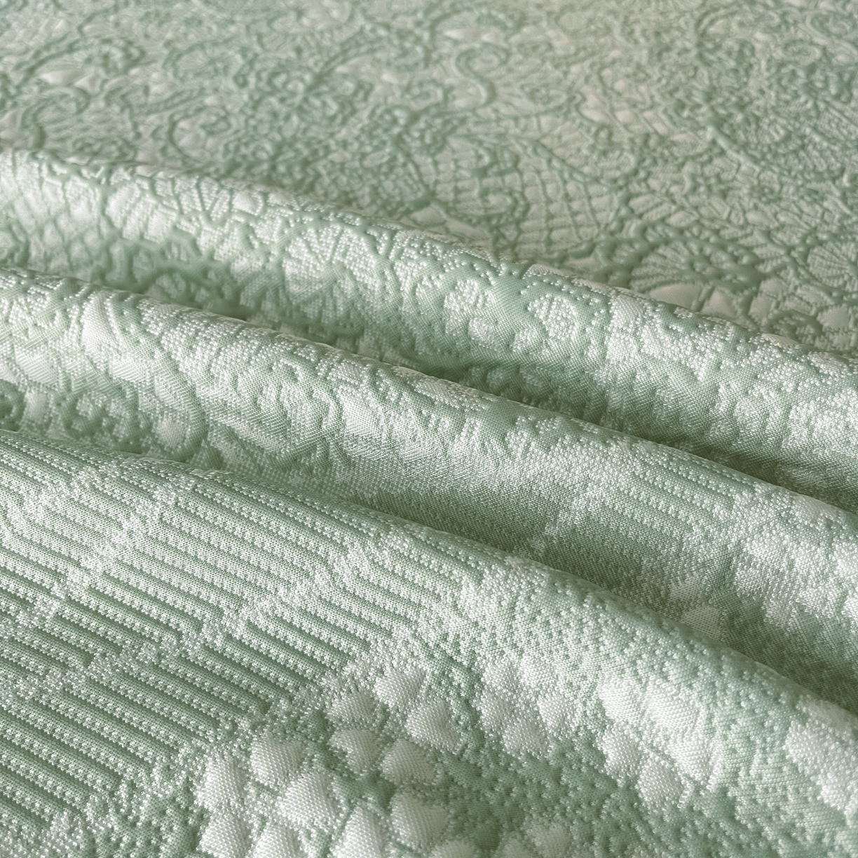 91家纺网 家纺一手货源 找家纺 莱米家纺 2026新款蕾丝花系列冰豆豆床裙 花漾-绿