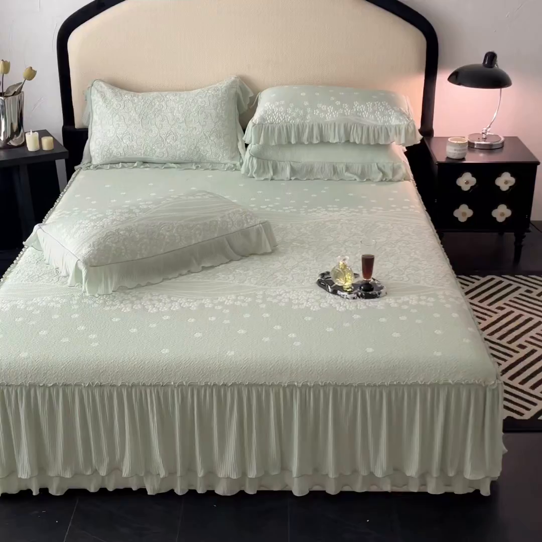 91家纺网 家纺一手货源 找家纺 莱米家纺 2026新款蕾丝花系列冰豆豆床裙 花漾-绿