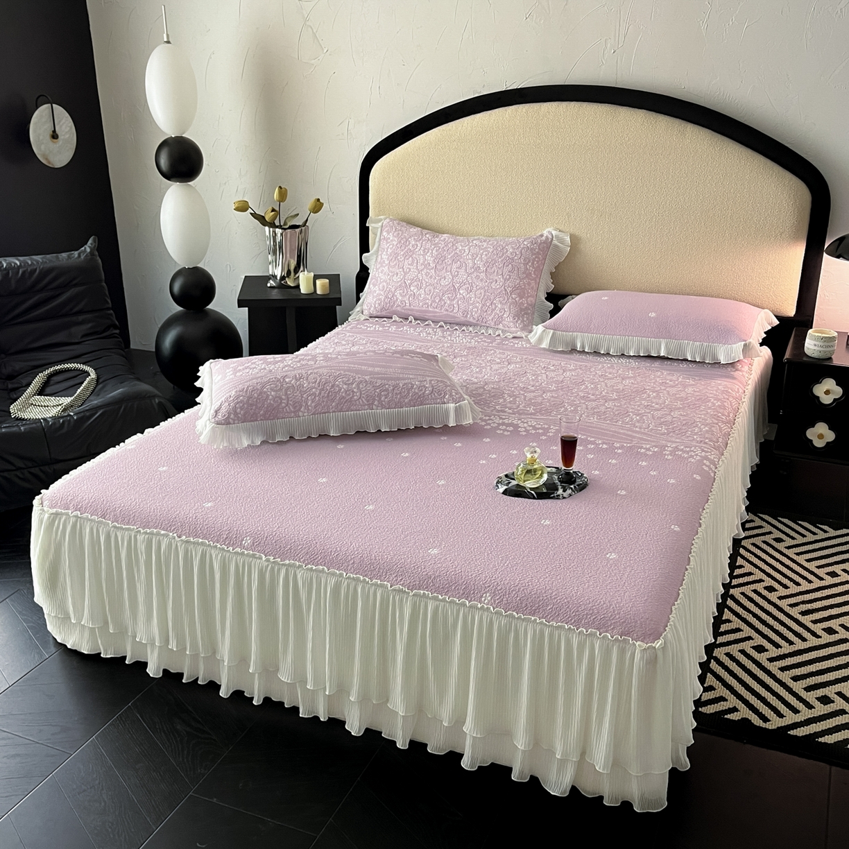 91家纺网 家纺一手货源 找家纺 莱米家纺 2026新款蕾丝花系列冰豆豆床裙 花漾-紫