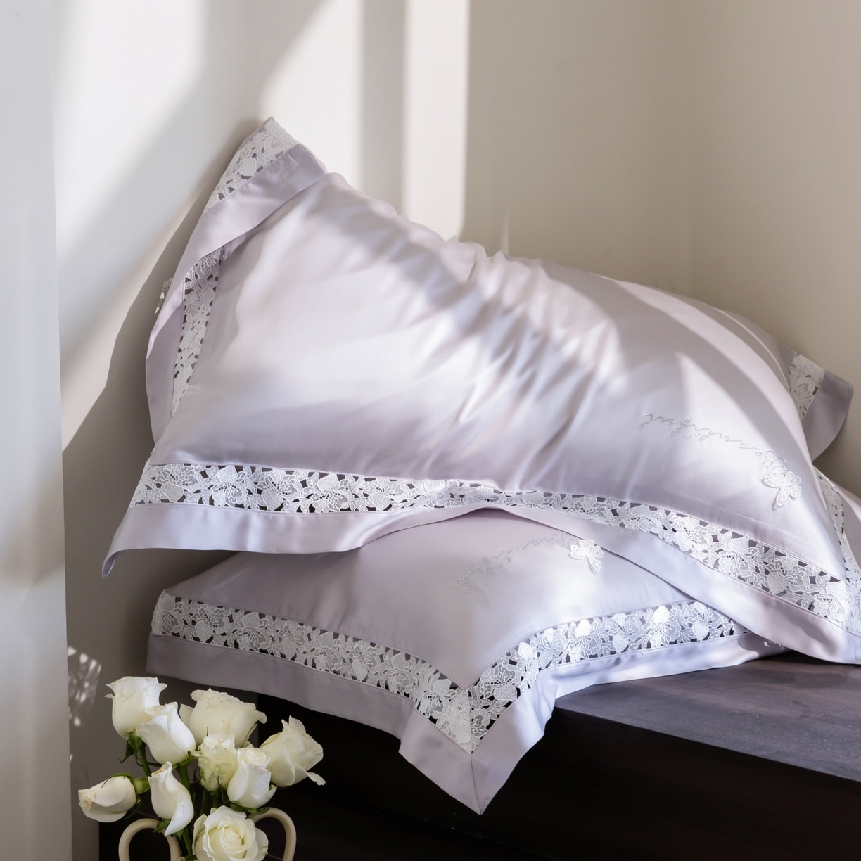 91家纺网 家纺一手货源 找家纺 佳汐蓝家纺 2026新款50S天丝棉镂空水溶蕾丝花边四件套-娜瑞诗系列 娜瑞诗-紫色