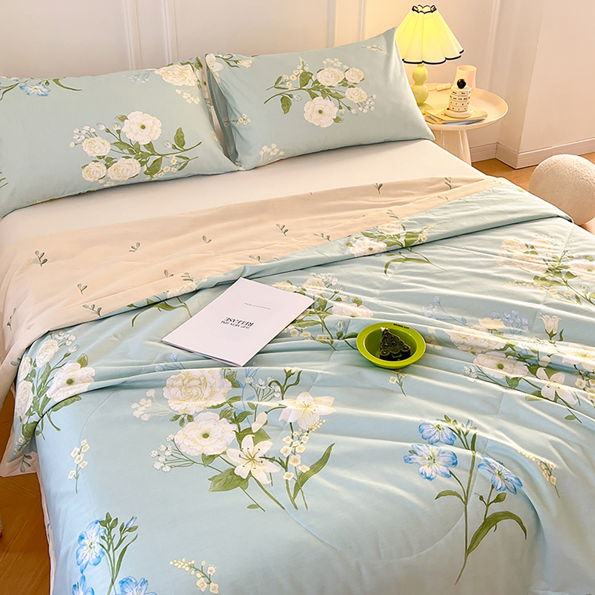 91家纺网 家纺一手货源 找家纺 尊妙被业 2026春夏新款全棉印花夏被空调被夏凉被 含苞初放-绿