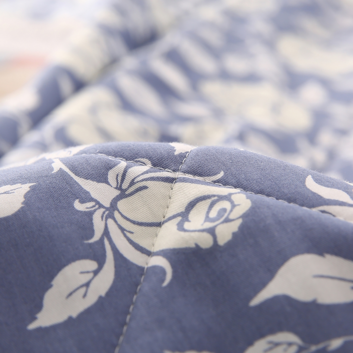 91家纺网 家纺一手货源 找家纺 尊妙被业 2026春夏新款全棉印花夏被空调被夏凉被 漫花语梦