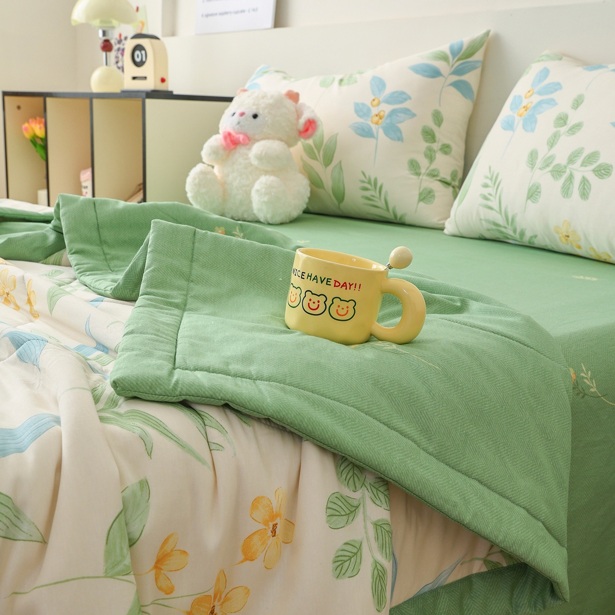 91家纺网 家纺一手货源 找家纺 尊妙被业 2026春夏新款全棉印花夏被空调被夏凉被 淡花香梦