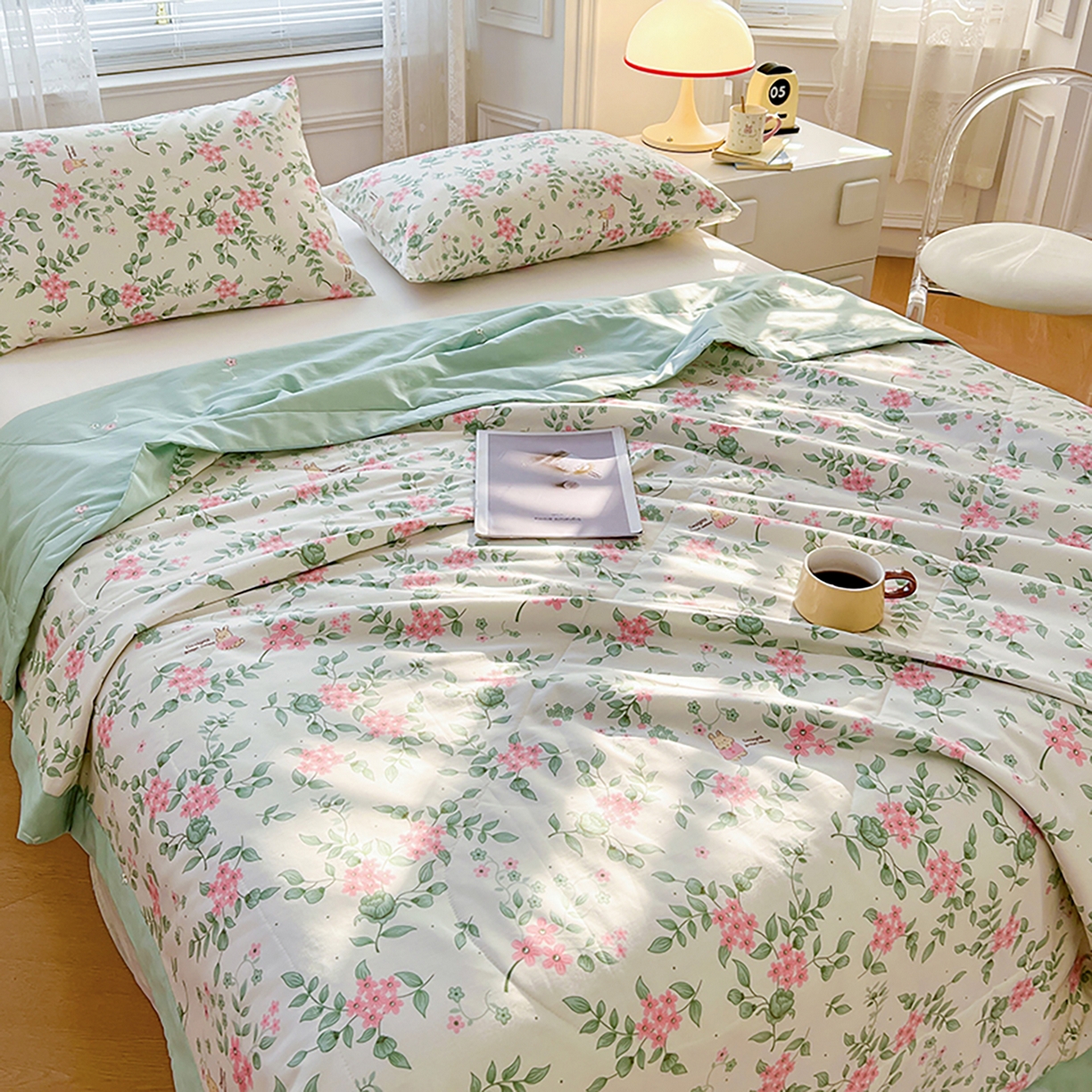 91家纺网 家纺一手货源 找家纺 尊妙被业 2026春夏新款全棉印花夏被空调被夏凉被 叶柔苏夏-米