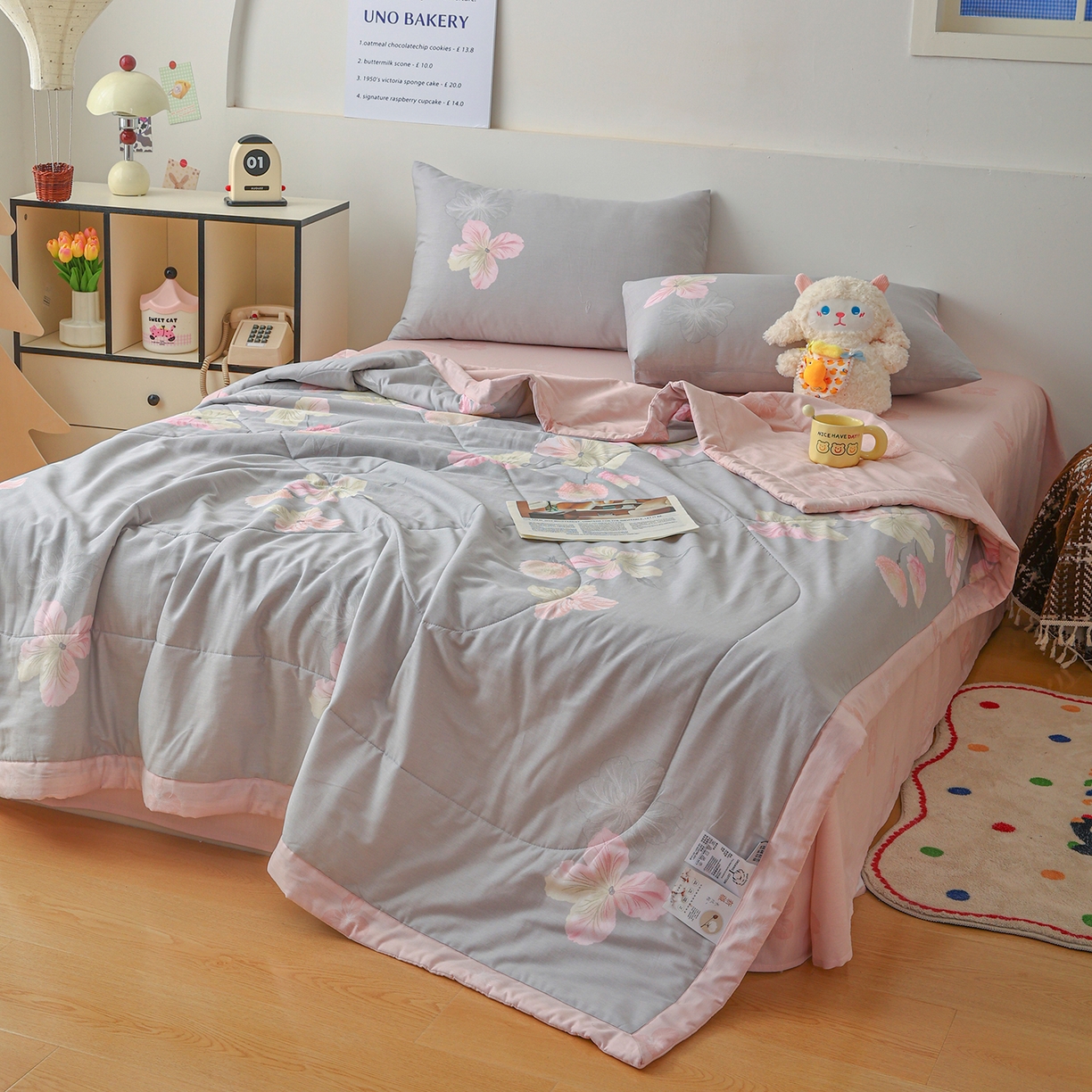 91家纺网 家纺一手货源 找家纺 尊妙被业 2026春夏新款全棉印花夏被空调被夏凉被 温暖思绪