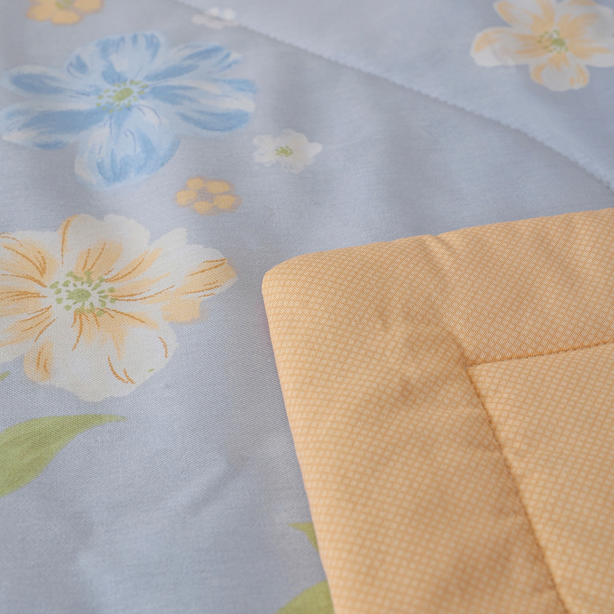 91家纺网 家纺一手货源 找家纺 尊妙被业 2026春夏新款全棉印花夏被空调被夏凉被 浅影