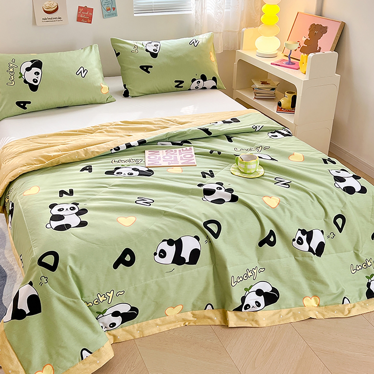 91家纺网 家纺一手货源 找家纺 尊妙被业 2026春夏新款全棉印花夏被空调被夏凉被 熊猫宝贝