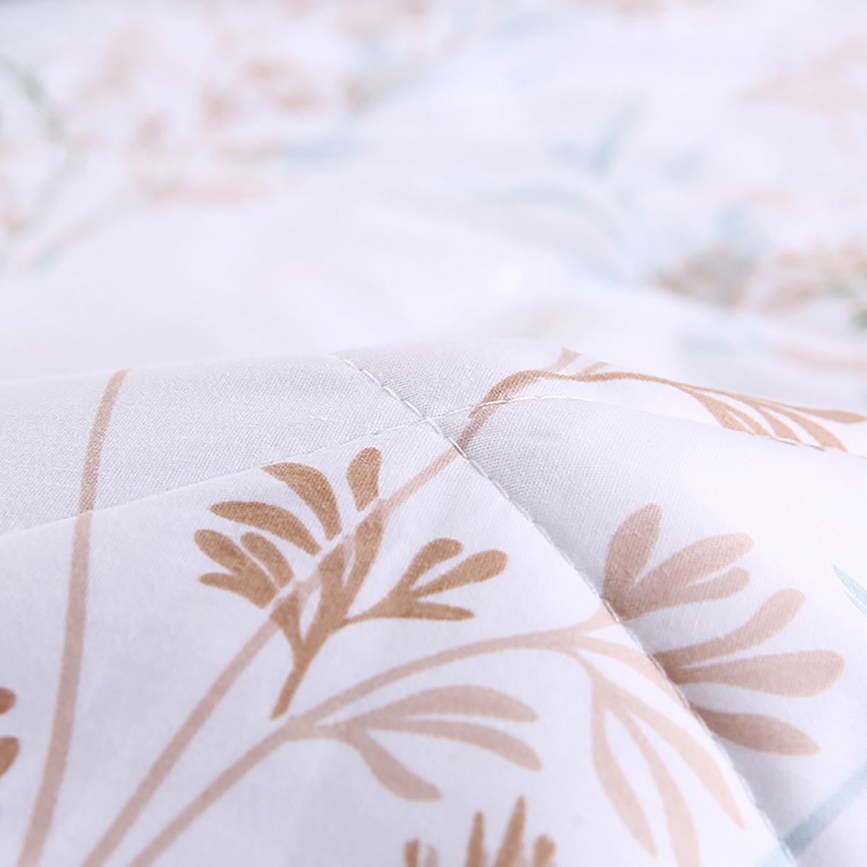 91家纺网 家纺一手货源 找家纺 尊妙被业 2026春夏新款全棉印花夏被空调被夏凉被 情梦莎