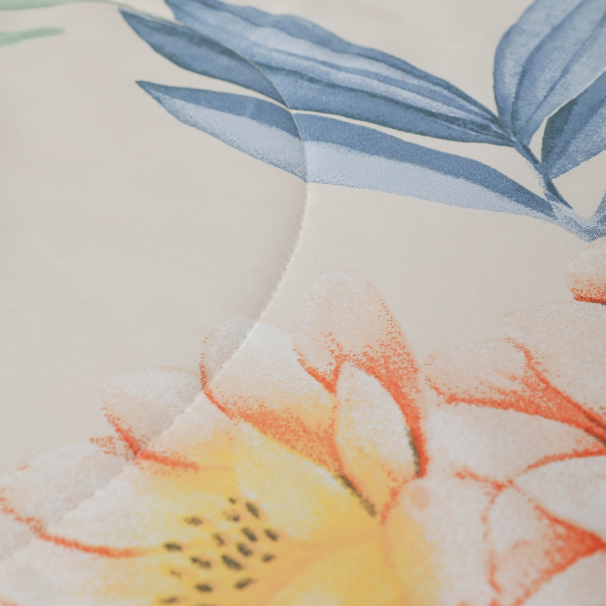 91家纺网 家纺一手货源 找家纺 尊妙被业 2026春夏新款全棉印花夏被空调被夏凉被 千叶花语