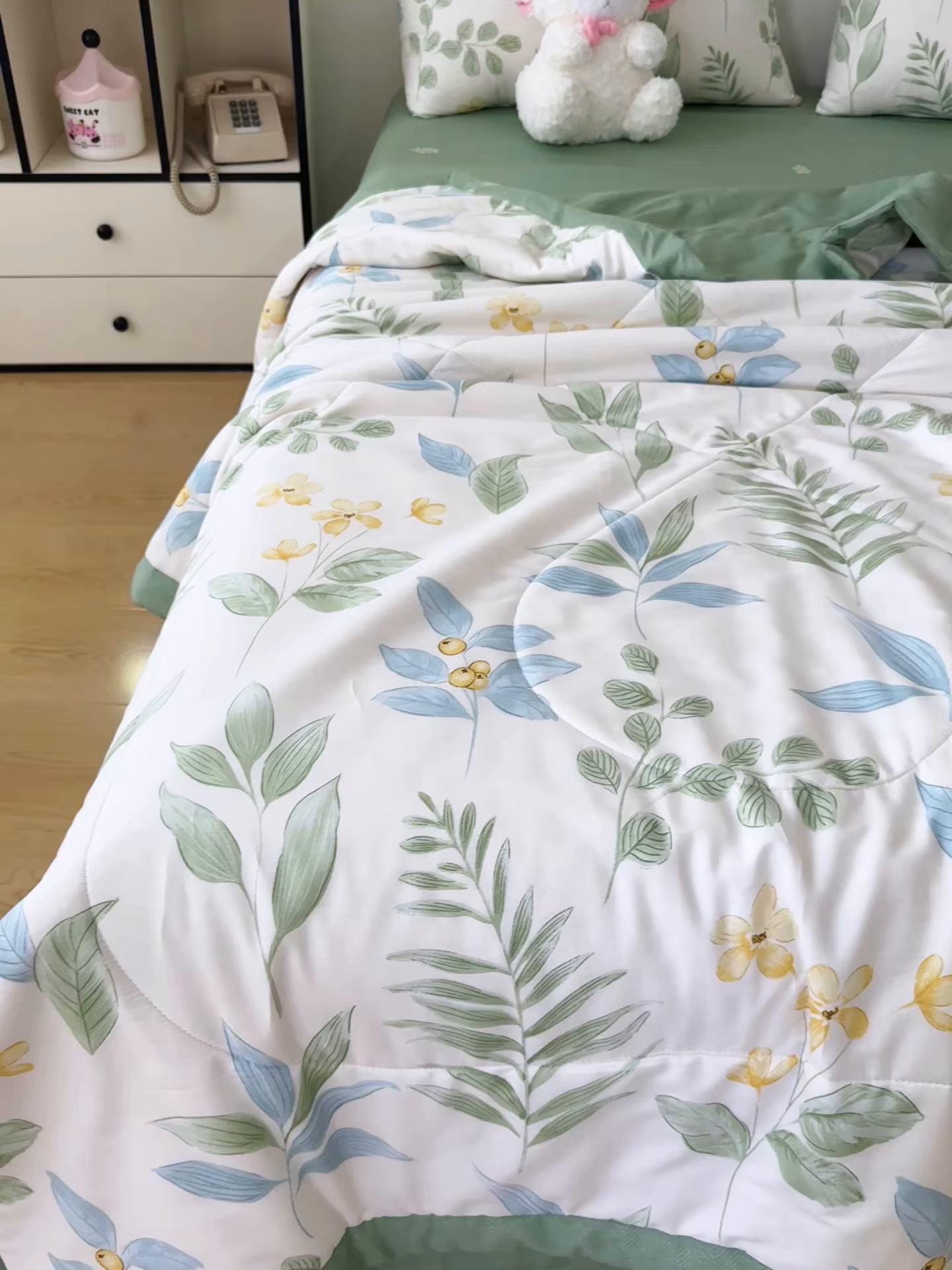 91家纺网 家纺一手货源 找家纺 尊妙被业 2026春夏新款全棉印花夏被空调被夏凉被 淡花香梦