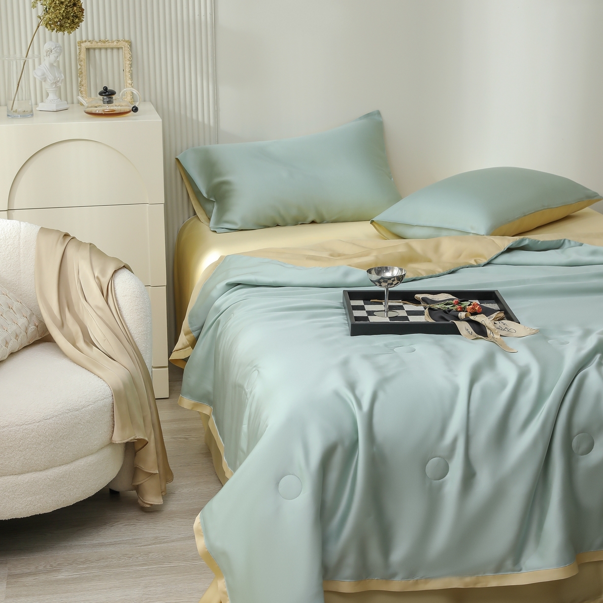 91家纺网 家纺一手货源 找家纺 禾时 2026新款奥地利进口兰精天丝夏被夏凉被空调被四件套 浅艾绿-香槟金