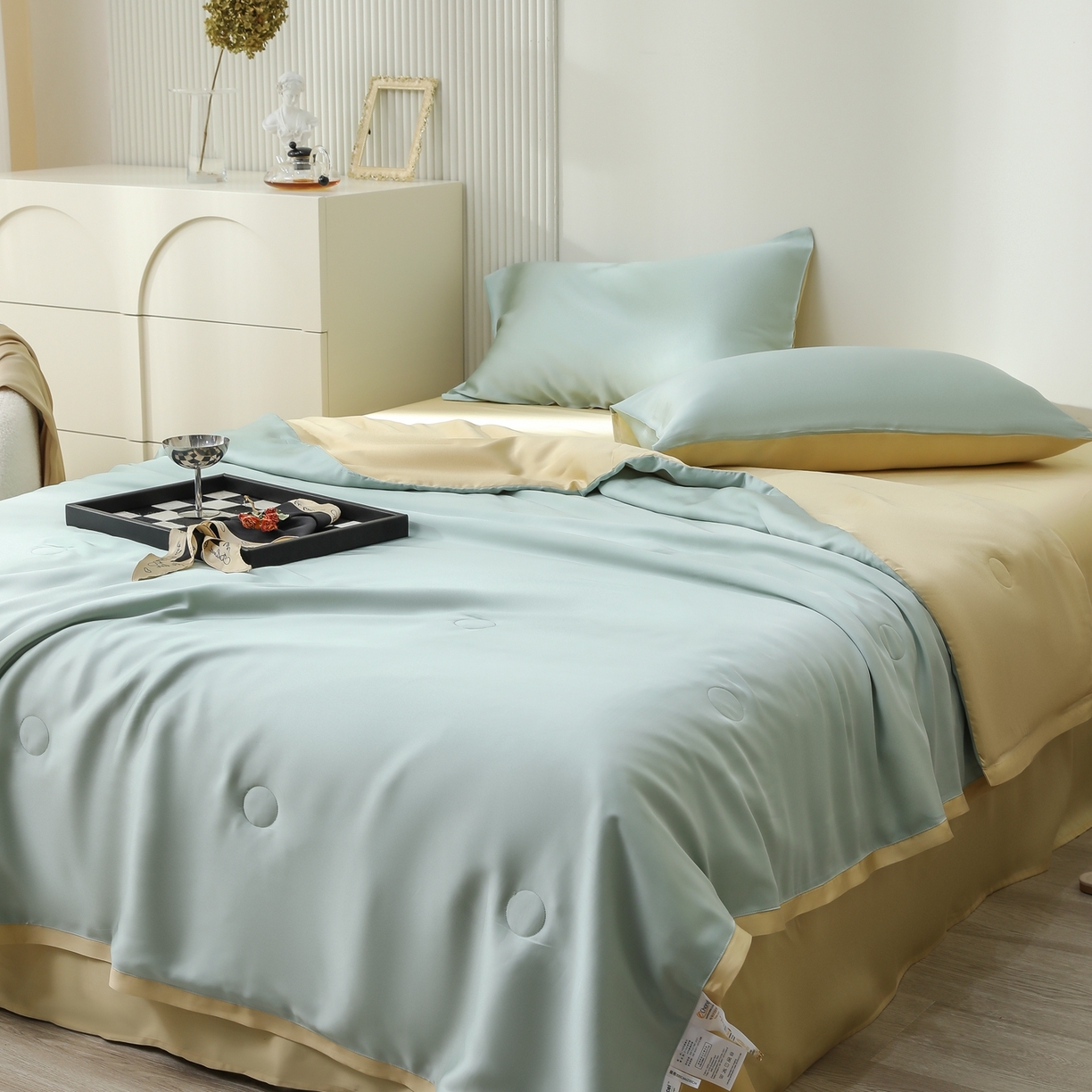 91家纺网 家纺一手货源 找家纺 禾时 2026新款奥地利进口兰精天丝夏被夏凉被空调被四件套 浅艾绿-香槟金