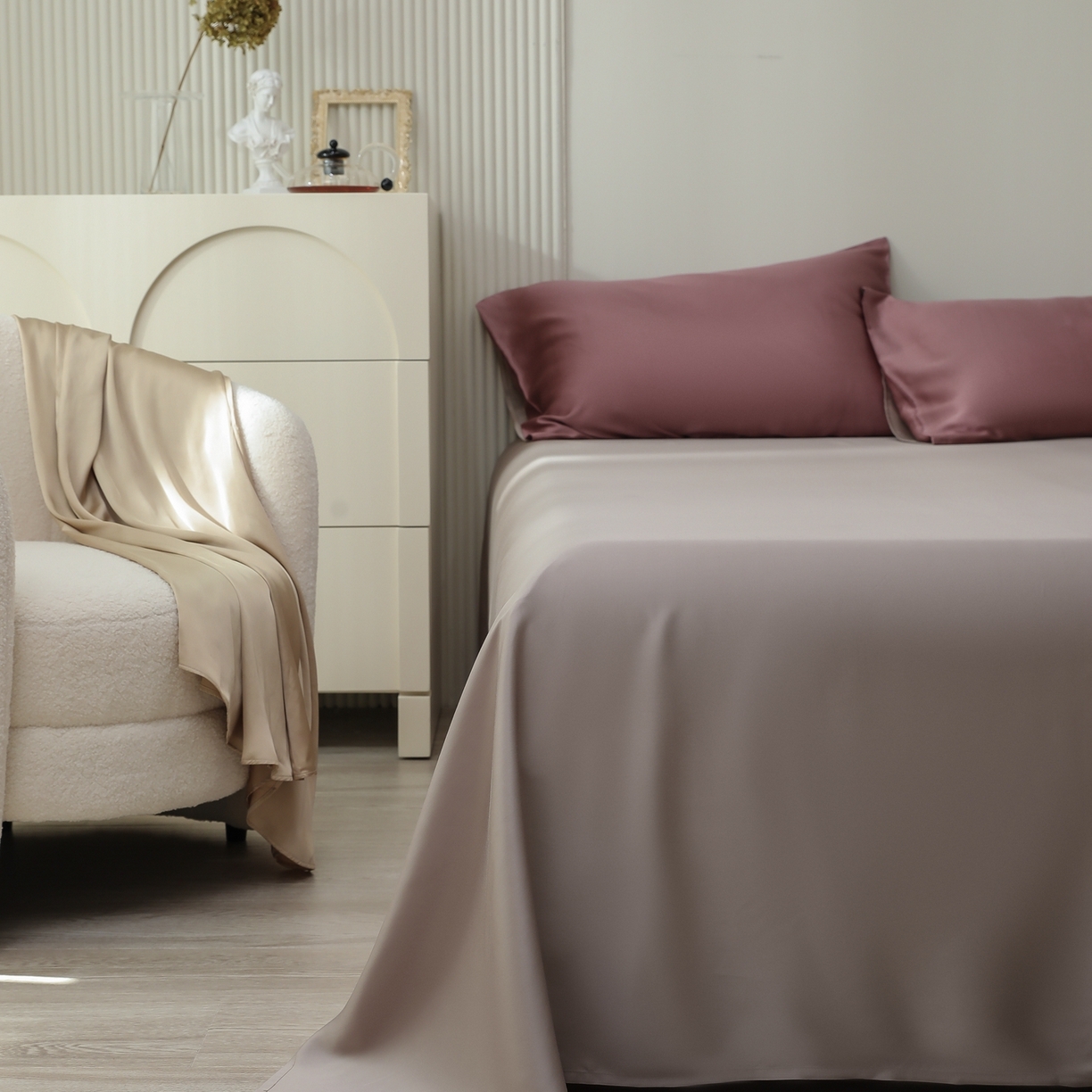 91家纺网 家纺一手货源 找家纺 禾时 2026新款奥地利进口兰精天丝夏被夏凉被空调被四件套 野樱莓-芋泥灰