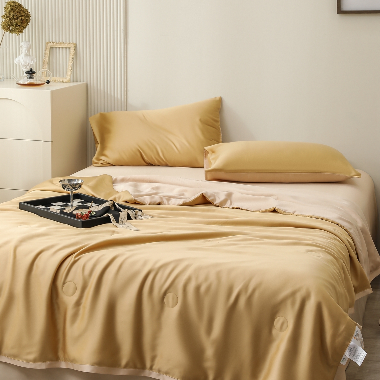 91家纺网 家纺一手货源 找家纺 禾时 2026新款奥地利进口兰精天丝夏被夏凉被空调被四件套 芝士黄-沙茶色