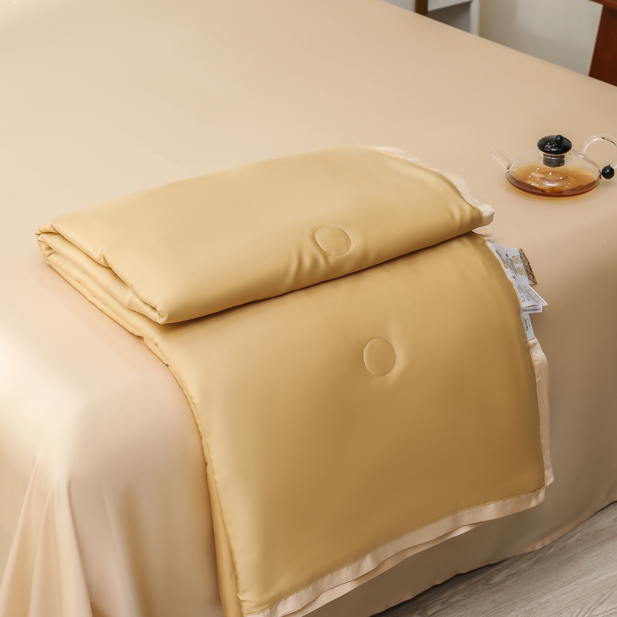 91家纺网 家纺一手货源 找家纺 禾时 2026新款奥地利进口兰精天丝夏被夏凉被空调被四件套 芝士黄-沙茶色