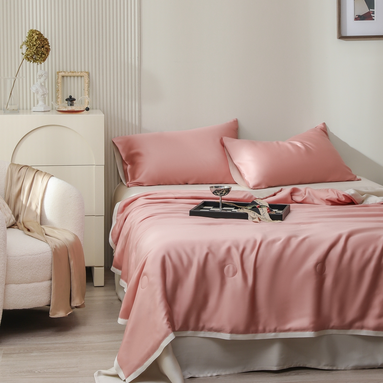 91家纺网 家纺一手货源 找家纺 禾时 2026新款奥地利进口兰精天丝夏被夏凉被空调被四件套 芝芝桃桃-极地白