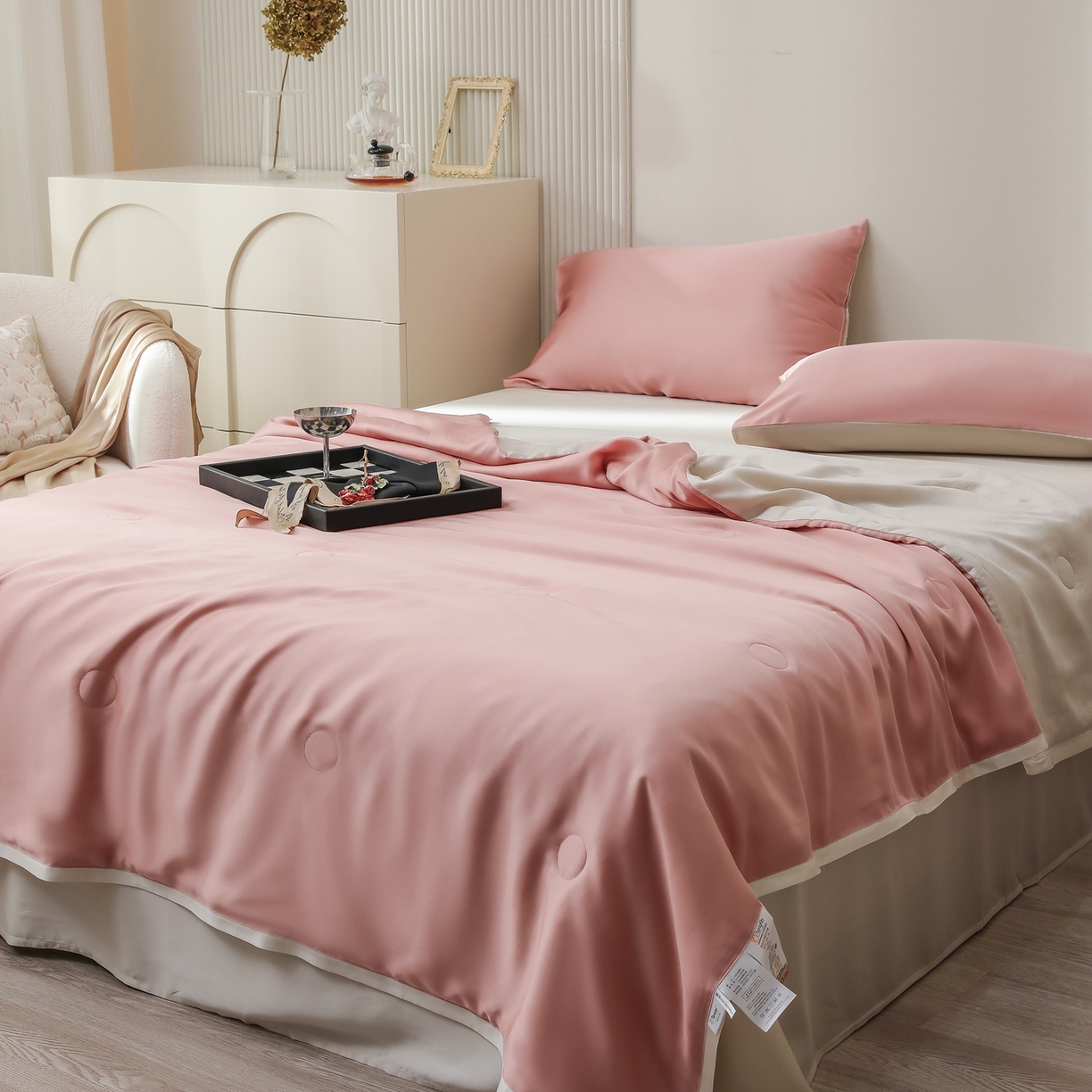 91家纺网 家纺一手货源 找家纺 禾时 2026新款奥地利进口兰精天丝夏被夏凉被空调被四件套 芝芝桃桃-极地白