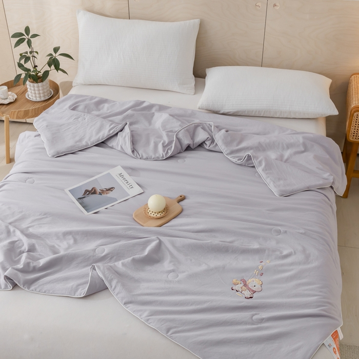 91家纺网 家纺一手货源 找家纺 yyds网供 2026新款云顶棉皱皱纱夏被空调被双层纱薄夏被夏凉被空调被-马上有钱 马上有钱-紫灰