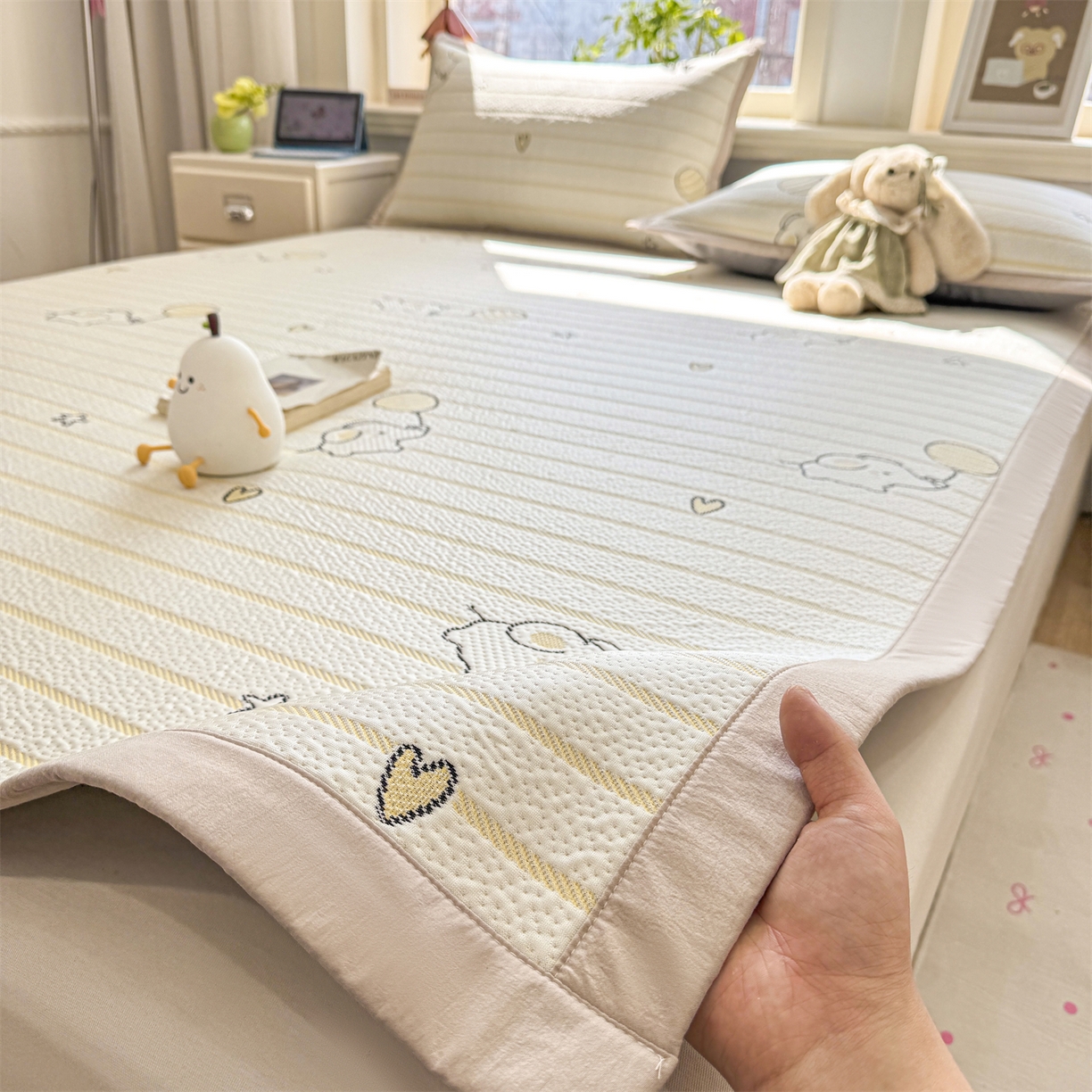 91家纺网 家纺一手货源 找家纺 源舍家纺 2026新款A类PE卡通凉席三件套小红书爆款可水洗空调软席凉感值超0.25-床席 气球小象-黄啵啵床席款