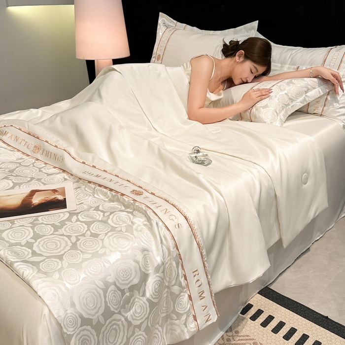 金牛座家纺 2026新款亮丝贡缎提花刺绣夏被夏凉被空调被四件套-恋曲 恋曲-奶白