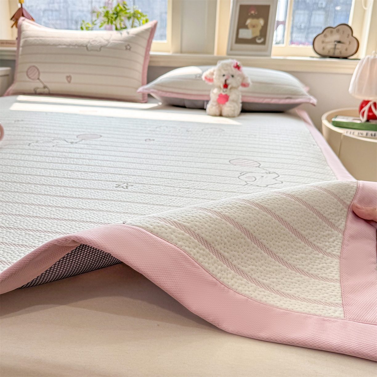 91家纺网 家纺一手货源 找家纺 源舍家纺 2026新款A类PE卡通凉席三件套小红书爆款可水洗空调软席凉感值超0.25-床席 气球小象-粉啵啵床席款