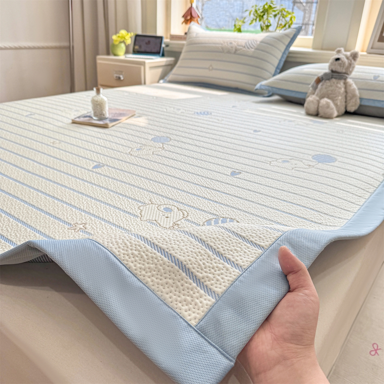 91家纺网 家纺一手货源 找家纺 源舍家纺 2026新款A类PE卡通凉席三件套小红书爆款可水洗空调软席凉感值超0.25-床席 气球小象-蓝啵啵床席款