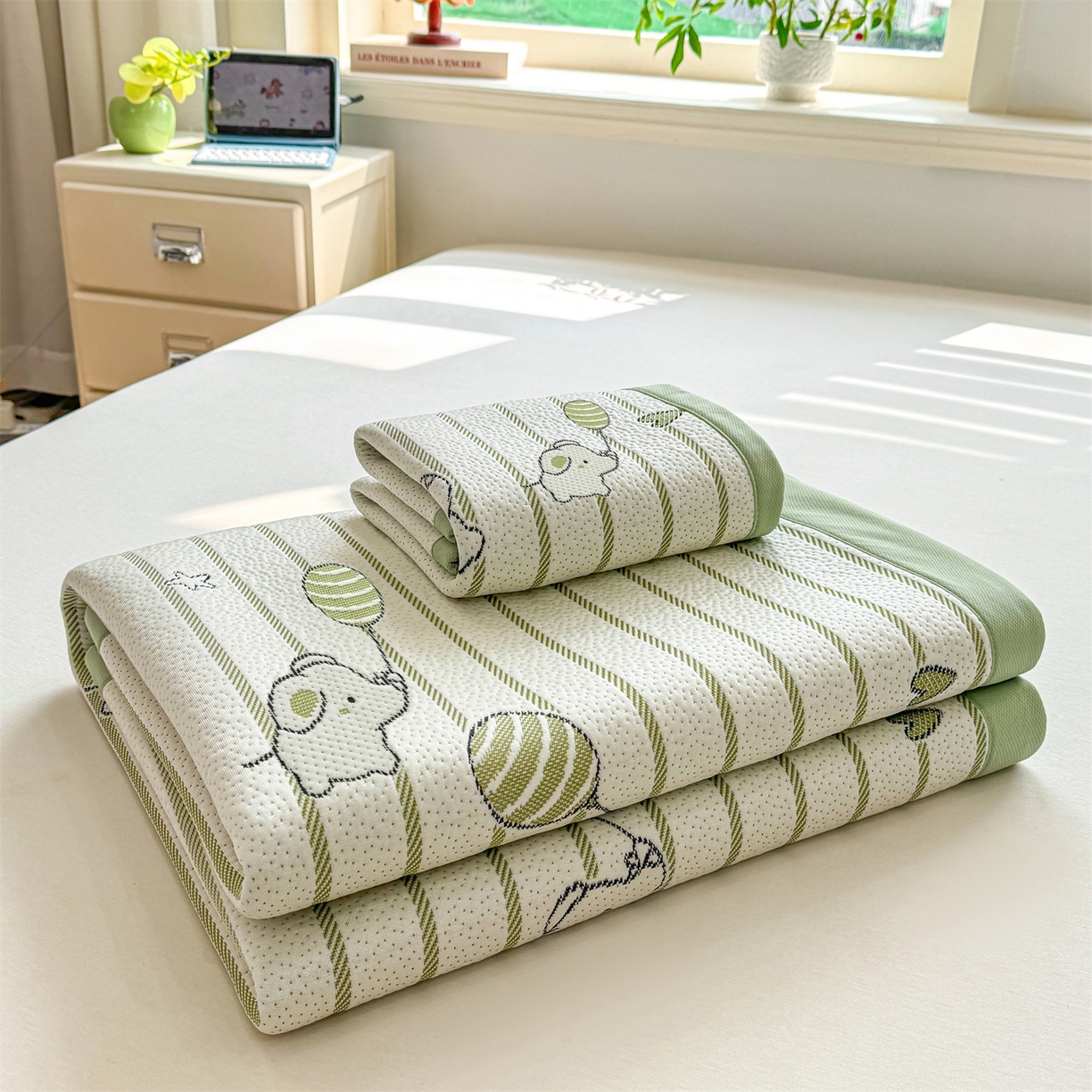 91家纺网 家纺一手货源 找家纺 源舍家纺 2026新款A类PE卡通凉席三件套小红书爆款可水洗空调软席凉感值超0.25-床席 气球小象-绿啵啵床席款