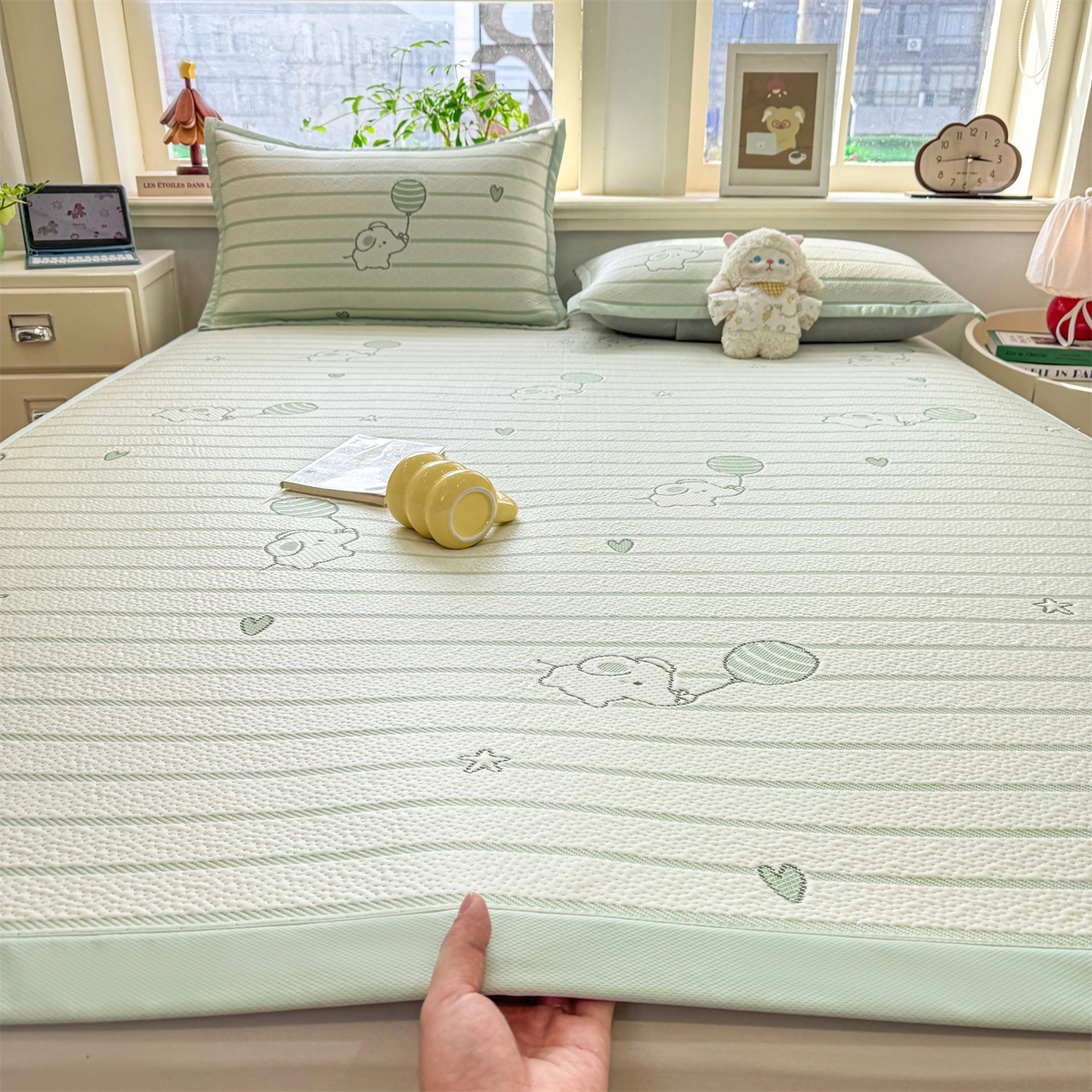 91家纺网 家纺一手货源 找家纺 源舍家纺 2026新款A类PE卡通凉席三件套小红书爆款可水洗空调软席凉感值超0.25-床席 气球小象-青啵啵床席款