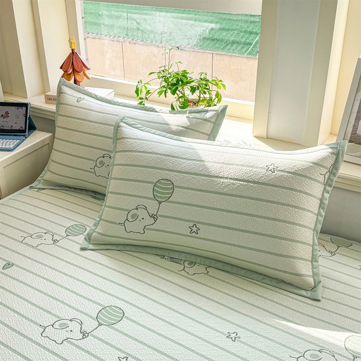 91家纺网 家纺一手货源 找家纺 源舍家纺 2026新款A类PE卡通凉席三件套小红书爆款可水洗空调软席凉感值超0.25-床席 气球小象-青啵啵床席款