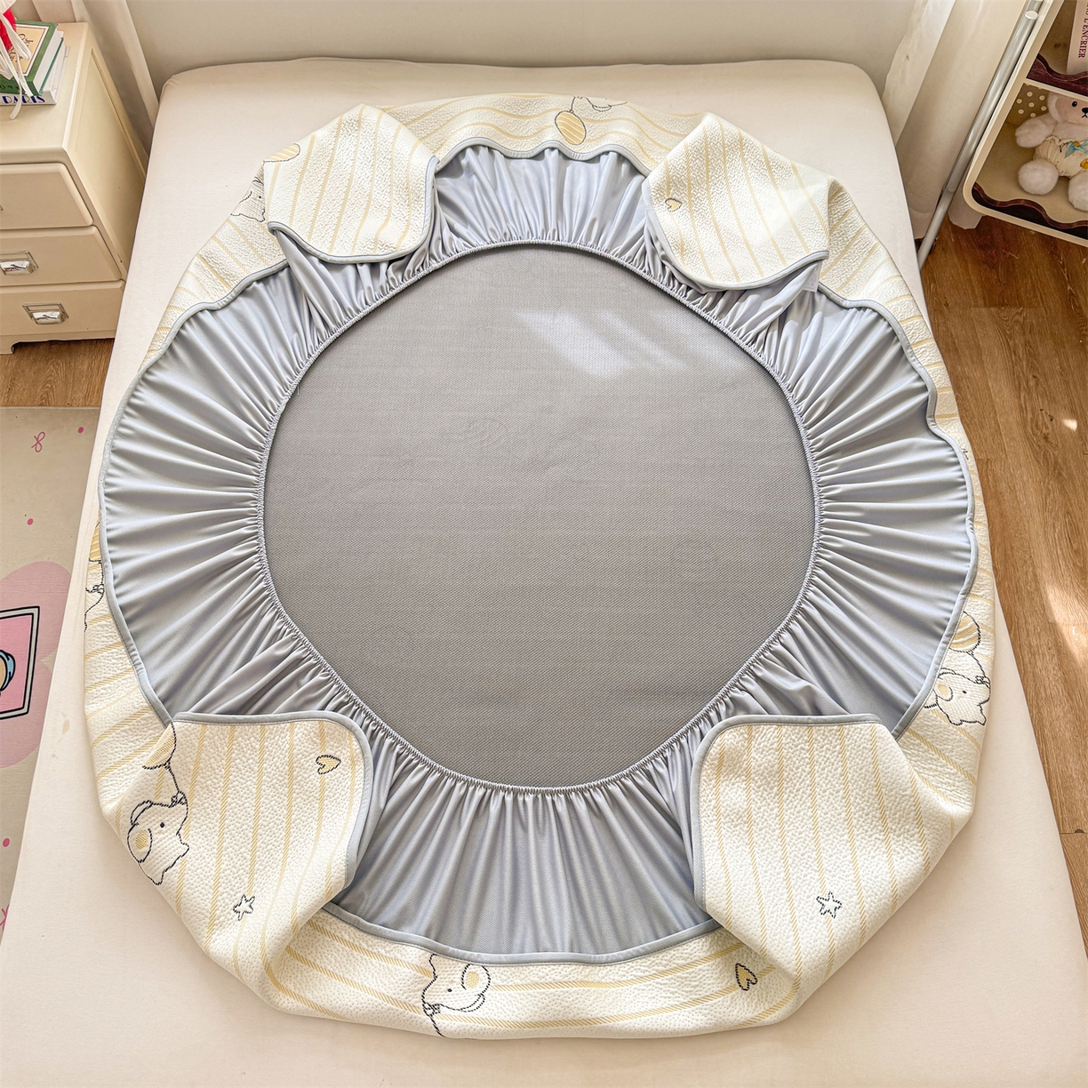 91家纺网 家纺一手货源 找家纺 源舍家纺 2026新款A类PE卡通凉席三件套小红书爆款可水洗空调软席凉感值超0.25-床席 气球小象-黄啵啵床笠款