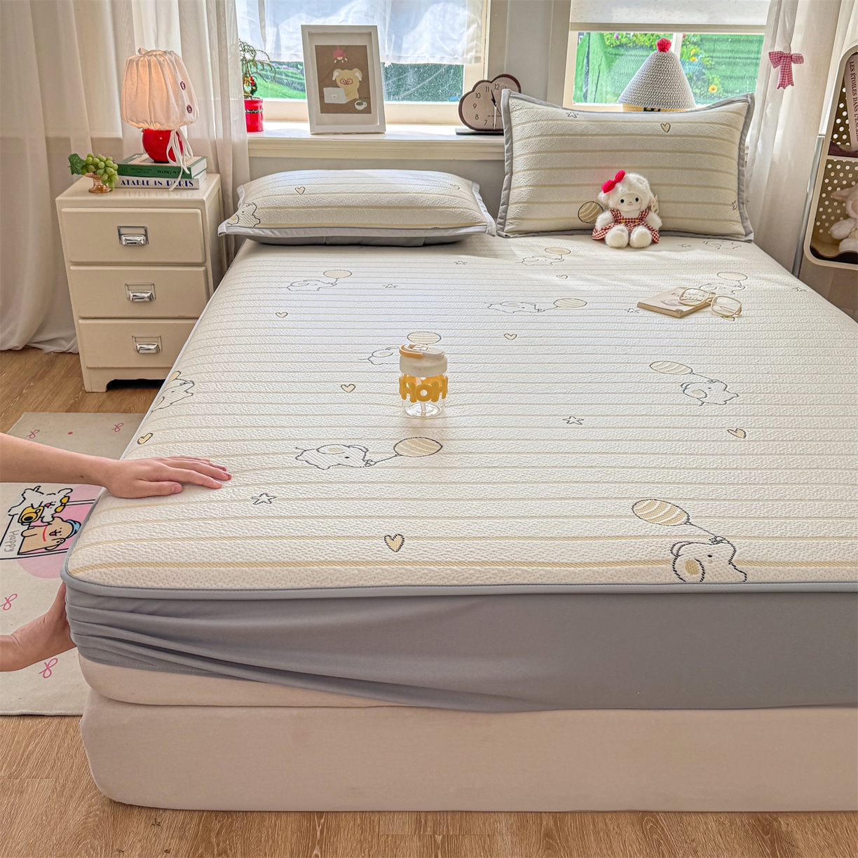 91家纺网 家纺一手货源 找家纺 源舍家纺 2026新款A类PE卡通凉席三件套小红书爆款可水洗空调软席凉感值超0.25-床席 气球小象-黄啵啵床笠款