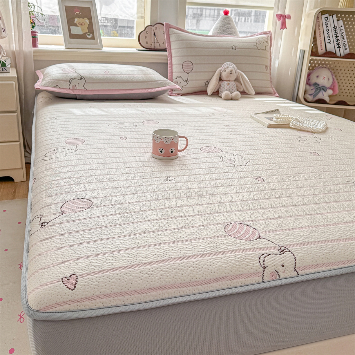 91家纺网 家纺一手货源 找家纺 源舍家纺 2026新款A类PE卡通凉席三件套小红书爆款可水洗空调软席凉感值超0.25-床席 气球小象-粉啵啵床笠款