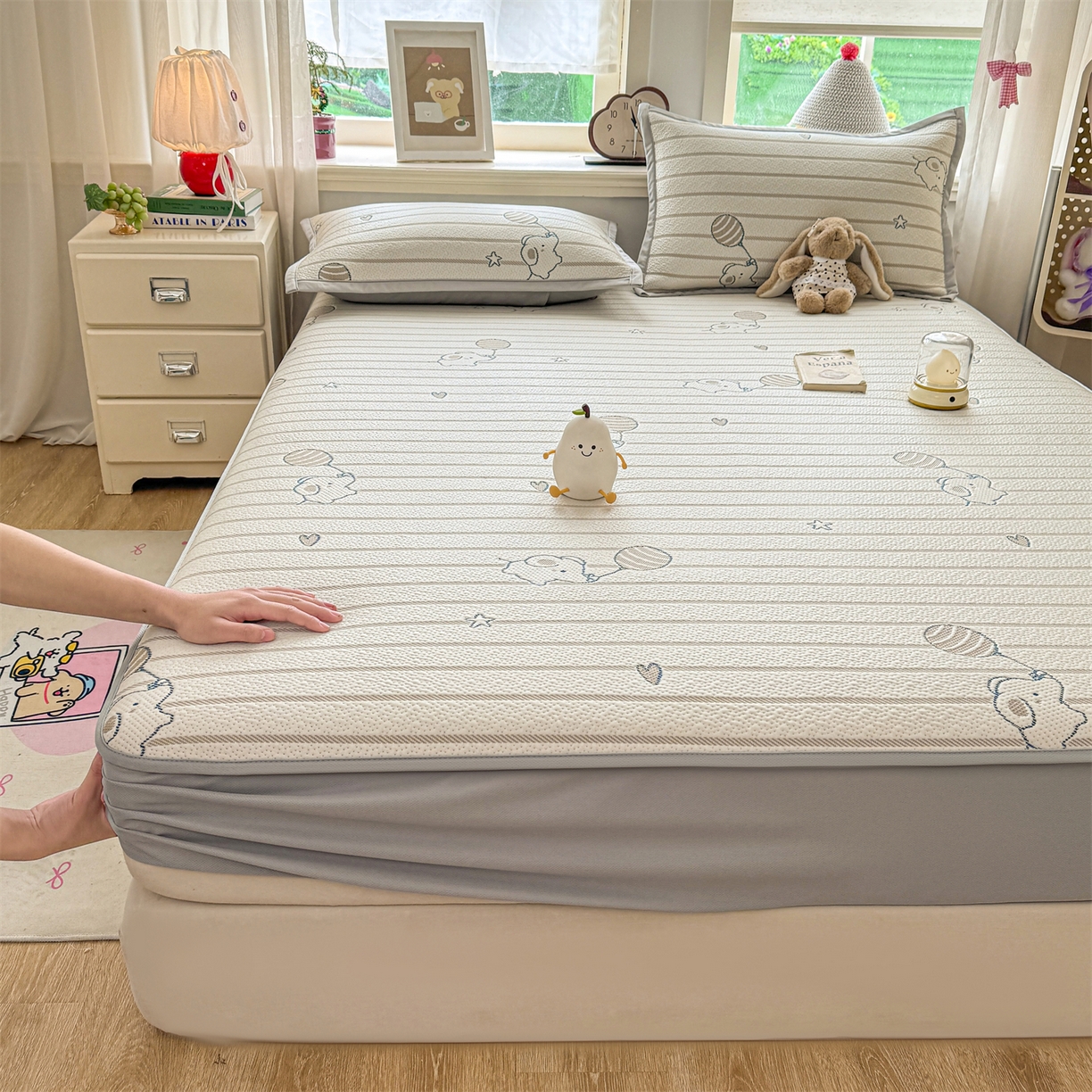 91家纺网 家纺一手货源 找家纺 源舍家纺 2026新款A类PE卡通凉席三件套小红书爆款可水洗空调软席凉感值超0.25-床席 气球小象-咖啵啵床笠款