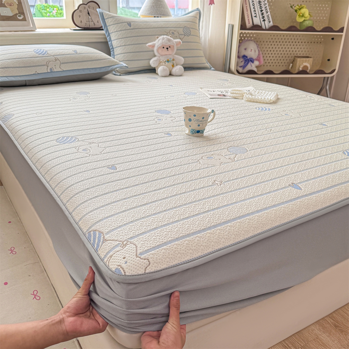 91家纺网 家纺一手货源 找家纺 源舍家纺 2026新款A类PE卡通凉席三件套小红书爆款可水洗空调软席凉感值超0.25-床席 气球小象-蓝啵啵床笠款