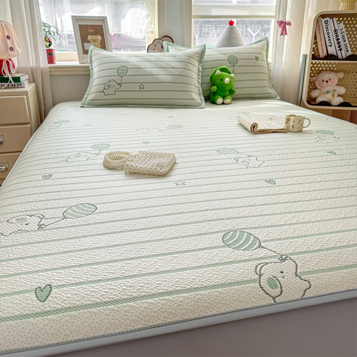 91家纺网 家纺一手货源 找家纺 源舍家纺 2026新款A类PE卡通凉席三件套小红书爆款可水洗空调软席凉感值超0.25-床席 气球小象-青啵啵床笠款