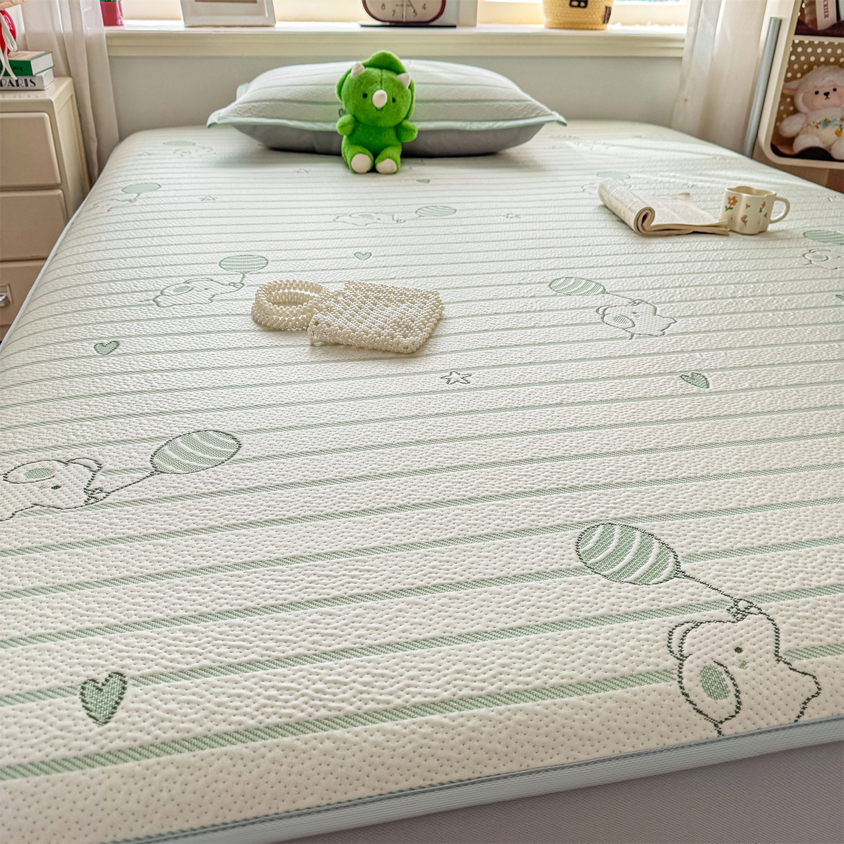 91家纺网 家纺一手货源 找家纺 源舍家纺 2026新款A类PE卡通凉席三件套小红书爆款可水洗空调软席凉感值超0.25-床席 气球小象-青啵啵床笠款