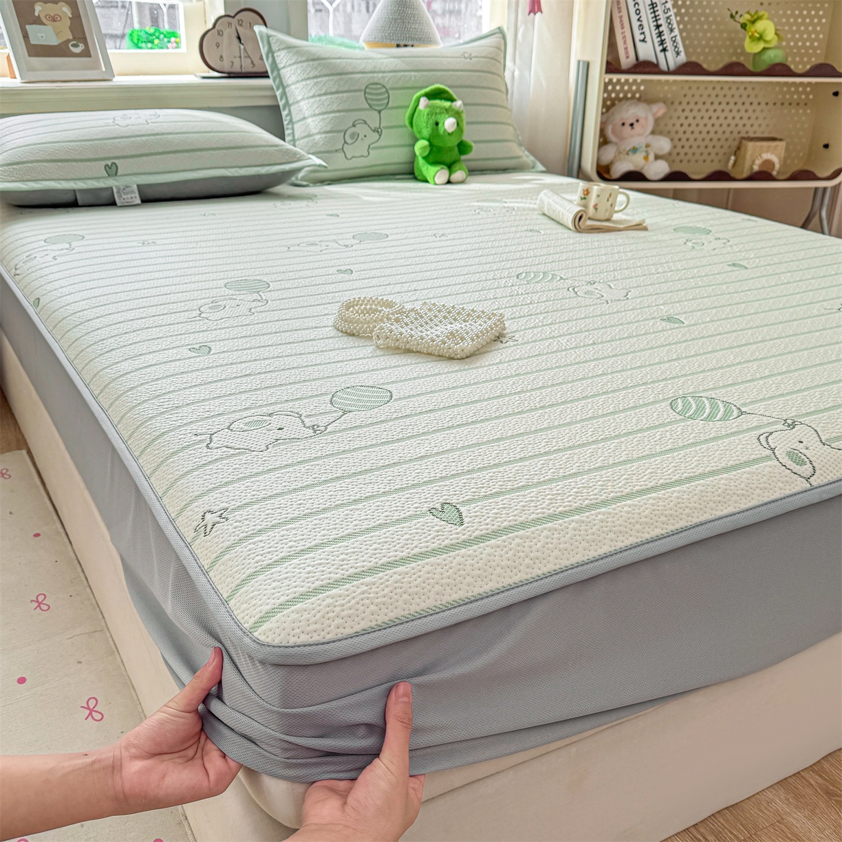 91家纺网 家纺一手货源 找家纺 源舍家纺 2026新款A类PE卡通凉席三件套小红书爆款可水洗空调软席凉感值超0.25-床席 气球小象-青啵啵床笠款