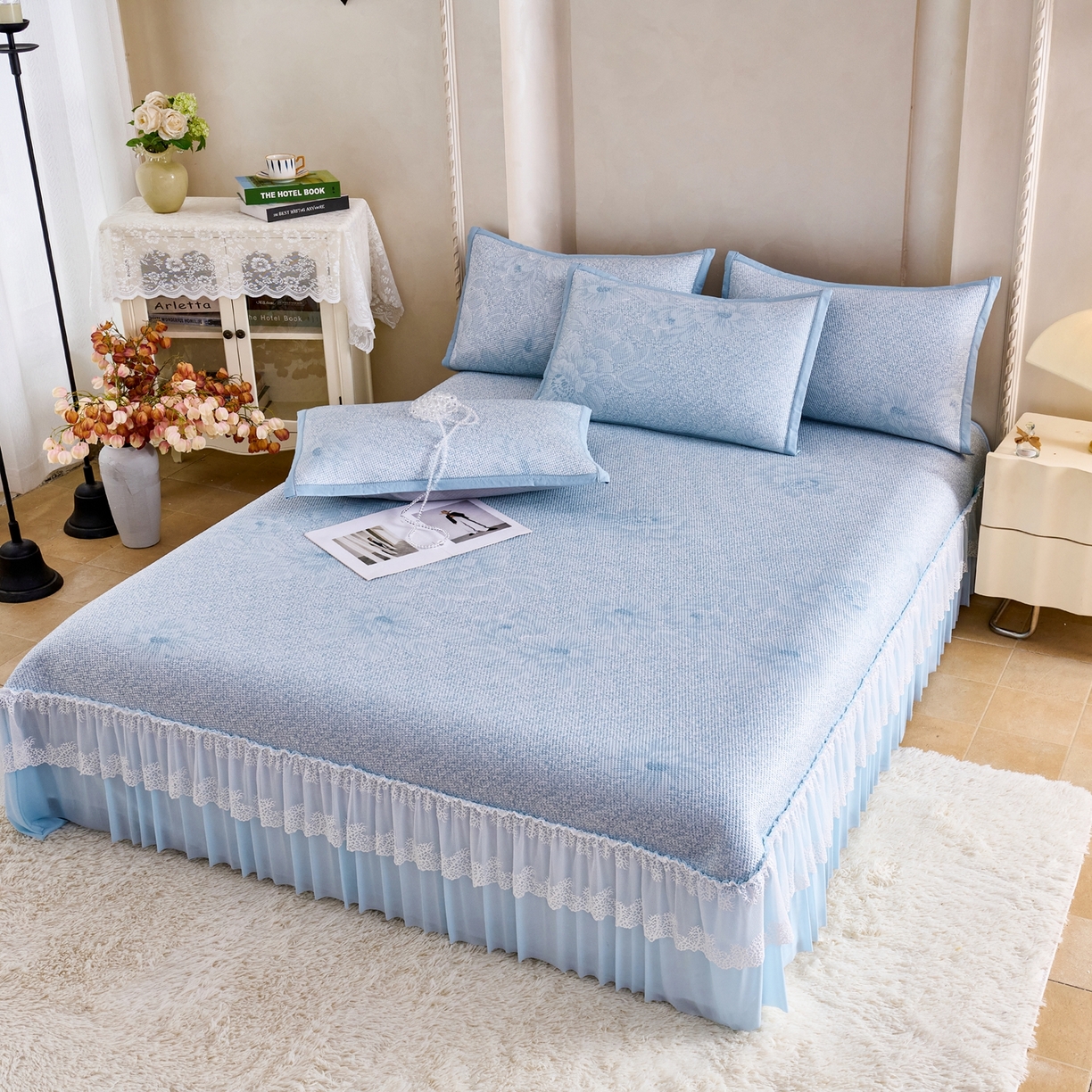 91家纺网 家纺一手货源 找家纺 （总）尚品凤凰 2026新款高分子双面提花凉感凉豆豆蕾丝床裙款凉席席子-雾里寻花系列