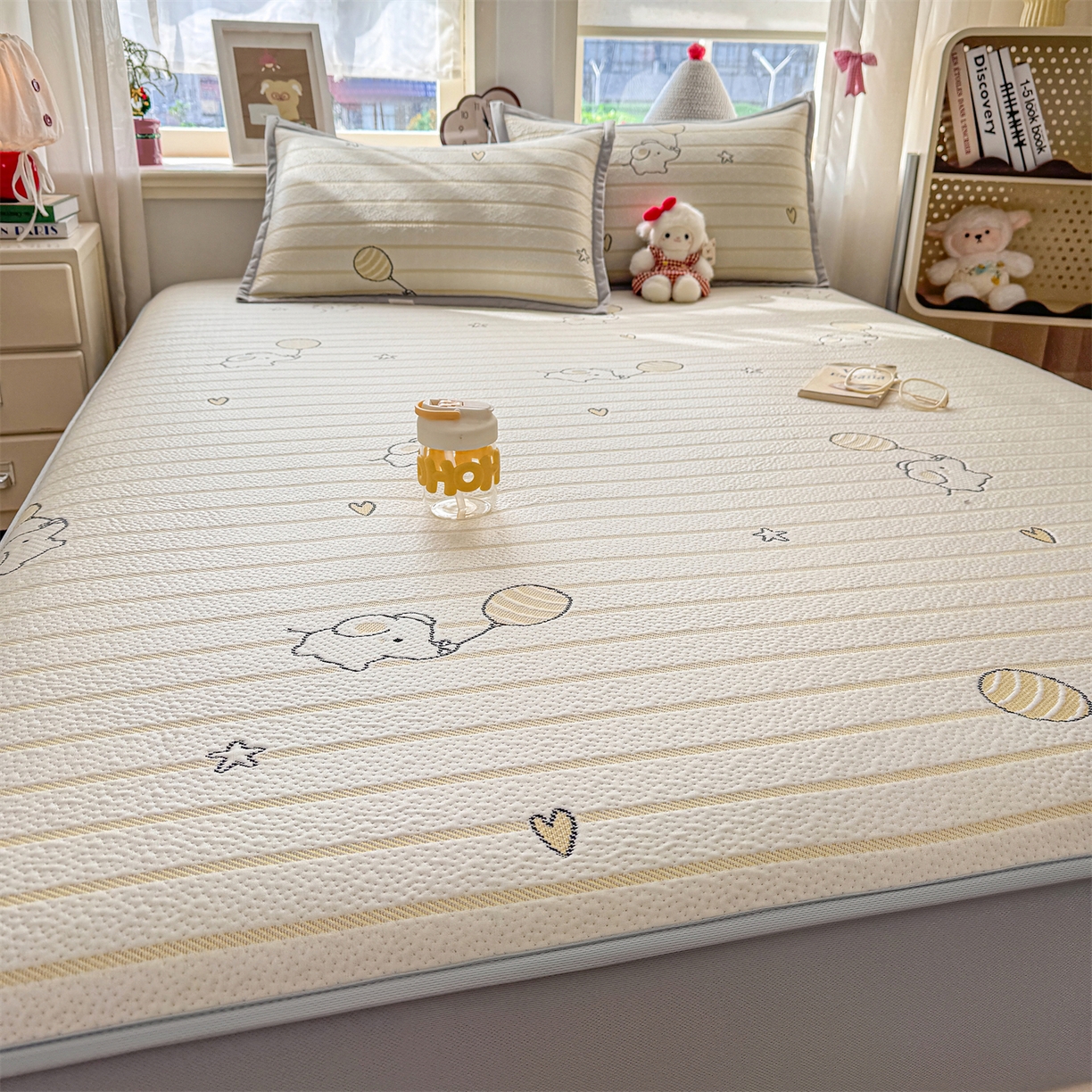 91家纺网 家纺一手货源 找家纺 源舍家纺 2026新款A类PE卡通凉席三件套小红书爆款可水洗空调软席凉感值超0.25-床笠 气球小象-黄啵啵床笠款