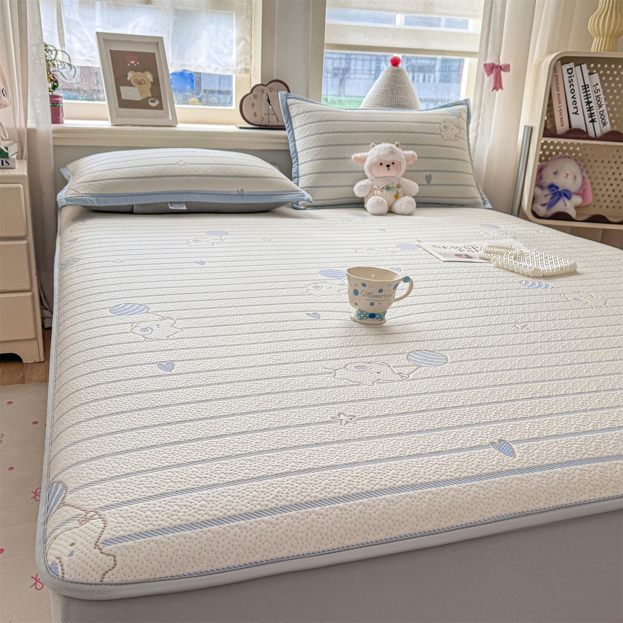 91家纺网 家纺一手货源 找家纺 源舍家纺 2026新款A类PE卡通凉席三件套小红书爆款可水洗空调软席凉感值超0.25-床笠 气球小象-蓝啵啵床笠款