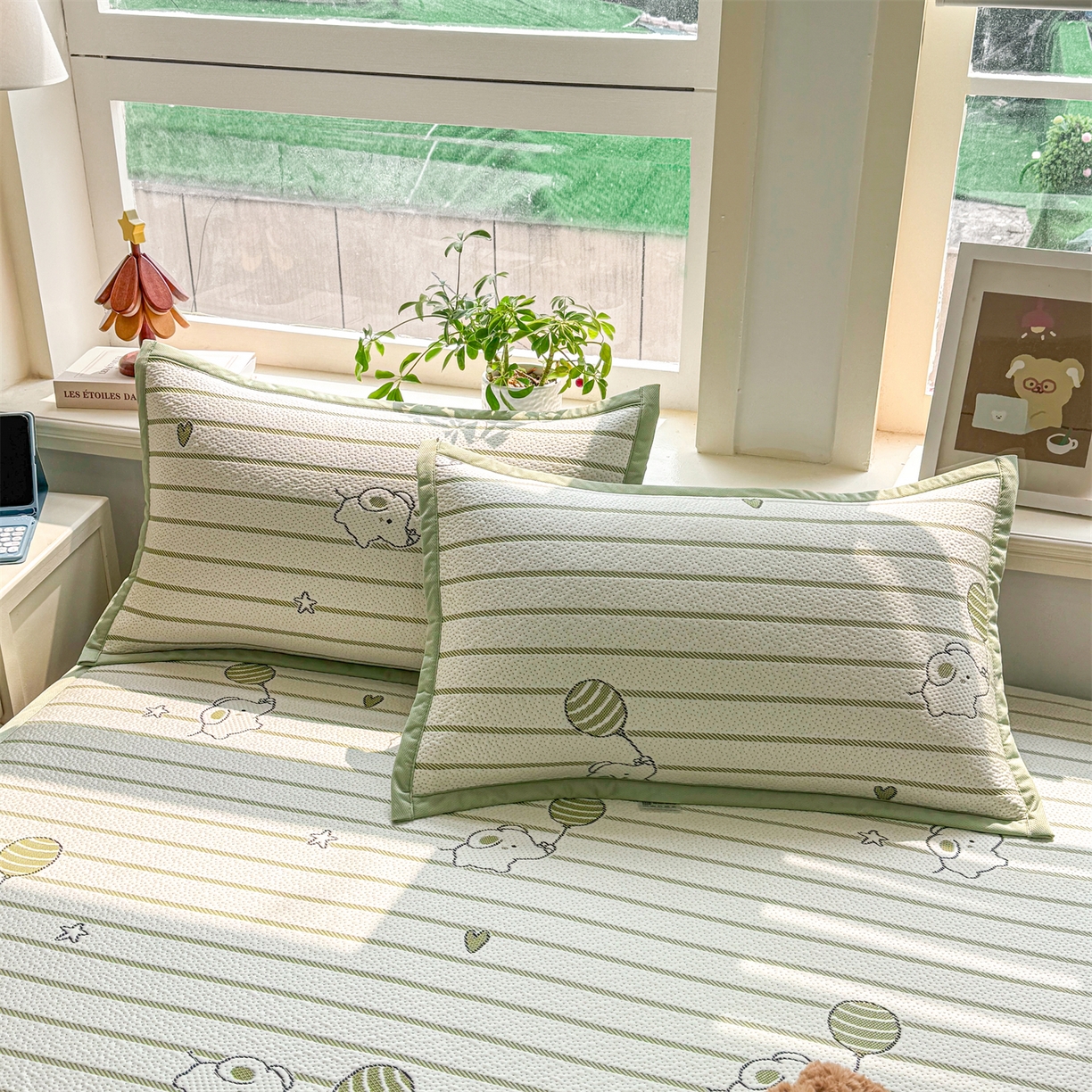 91家纺网 家纺一手货源 找家纺 源舍家纺 2026新款A类PE卡通凉席三件套小红书爆款可水洗空调软席凉感值超0.25-床笠 气球小象-绿啵啵床席款