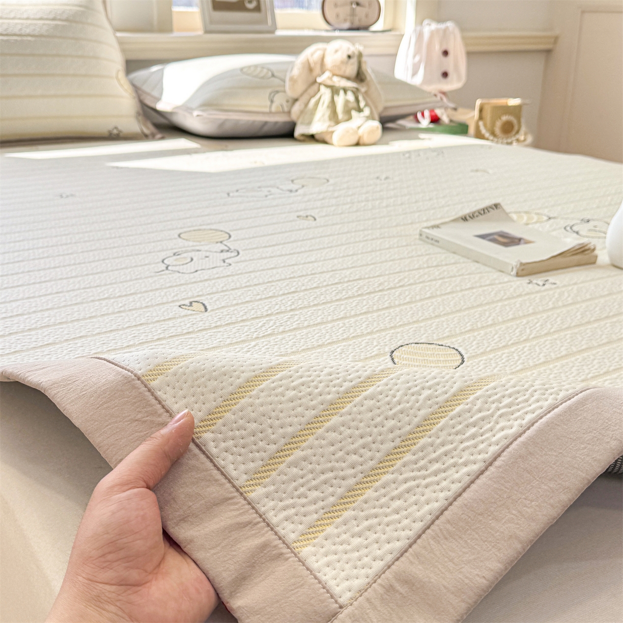 91家纺网 家纺一手货源 找家纺 源舍家纺 2026新款A类PE卡通凉席三件套小红书爆款可水洗空调软席凉感值超0.25-床笠 气球小象-黄啵啵床席款