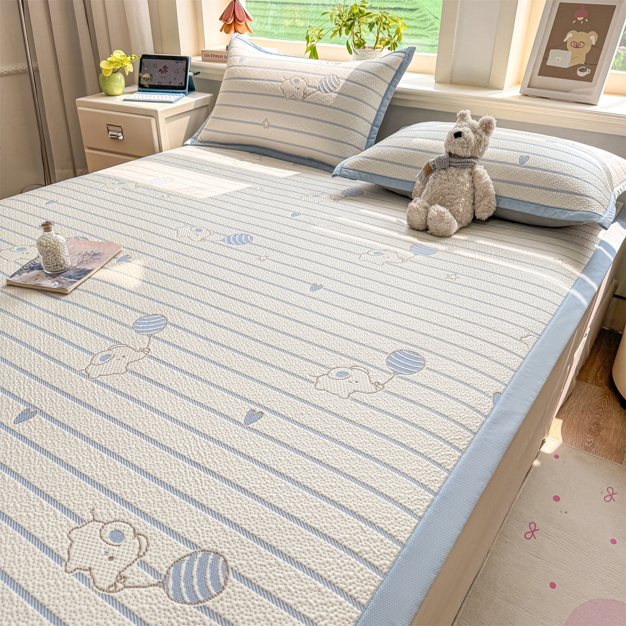 91家纺网 家纺一手货源 找家纺 源舍家纺 2026新款A类PE卡通凉席三件套小红书爆款可水洗空调软席凉感值超0.25-床笠 气球小象-蓝啵啵床席款