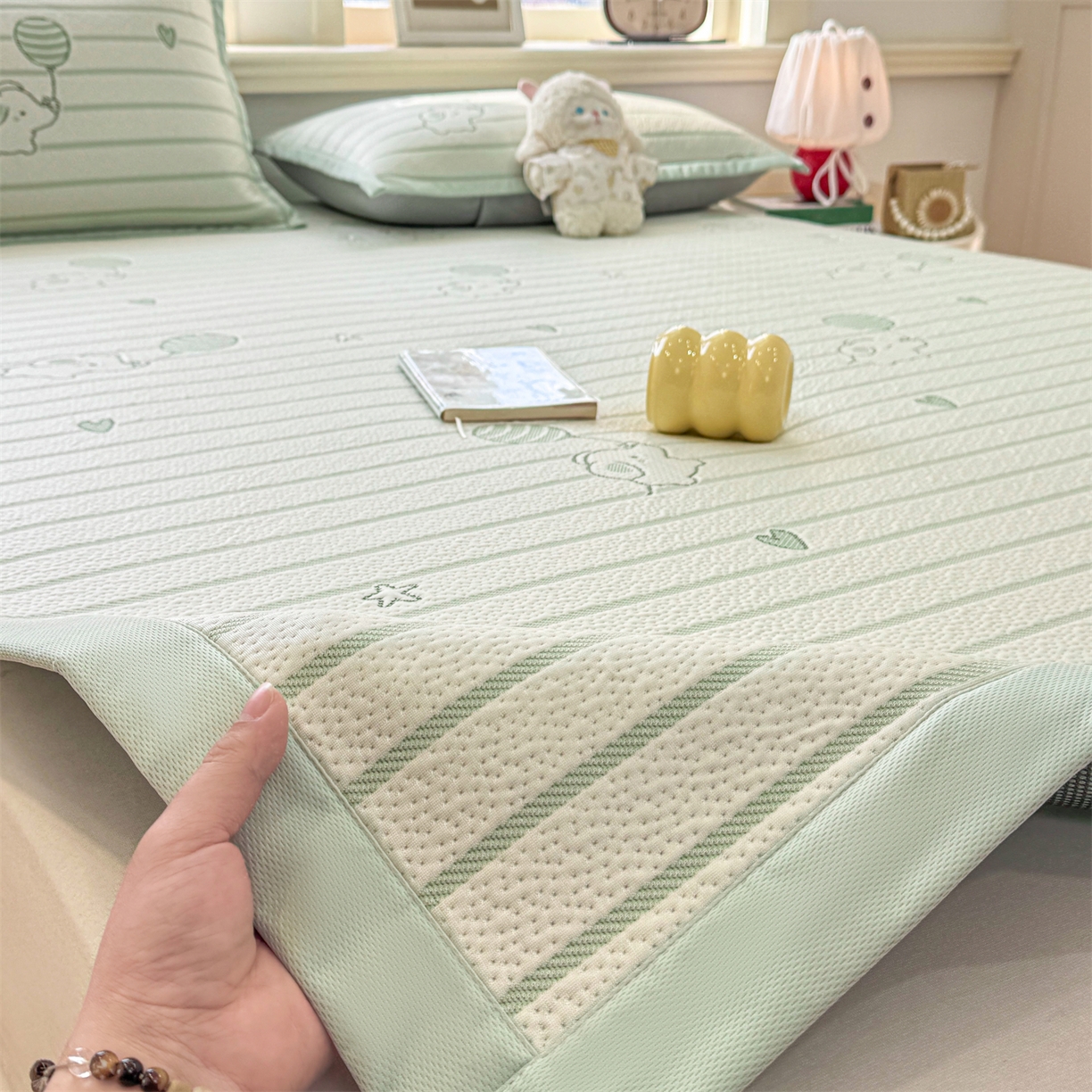 91家纺网 家纺一手货源 找家纺 源舍家纺 2026新款A类PE卡通凉席三件套小红书爆款可水洗空调软席凉感值超0.25-床笠 气球小象-青啵啵床席款