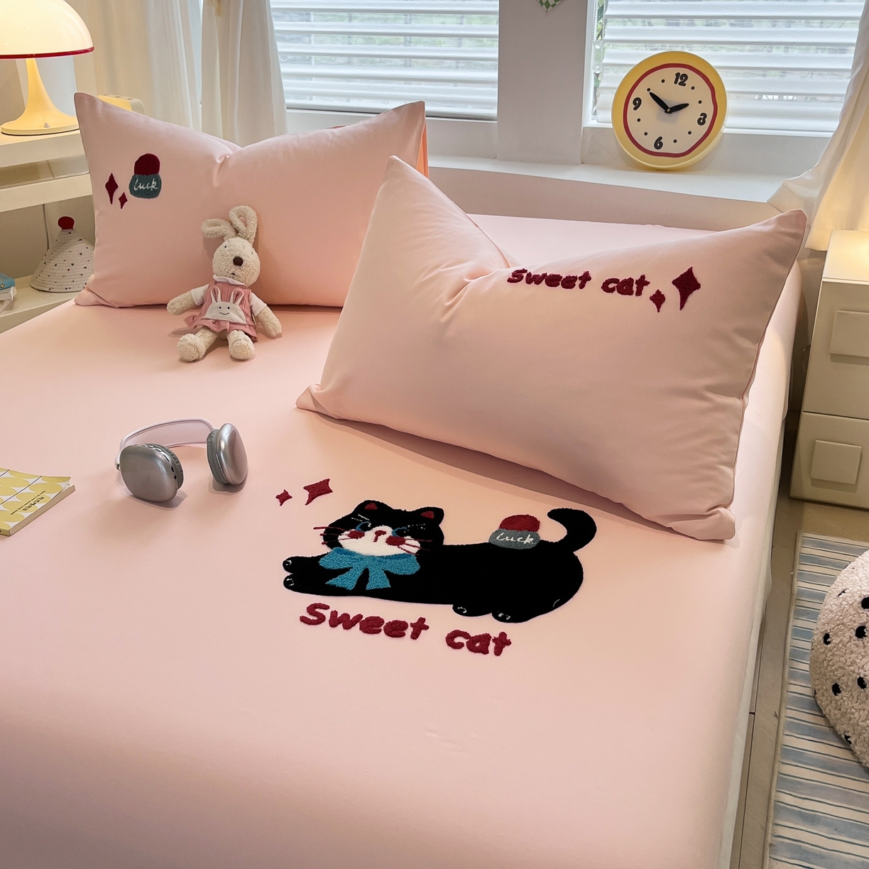 91家纺网 家纺一手货源 找家纺 其奥家纺 2026春夏新款纯棉全棉老粗布床笠纯色凉席 甜心小猫-粉