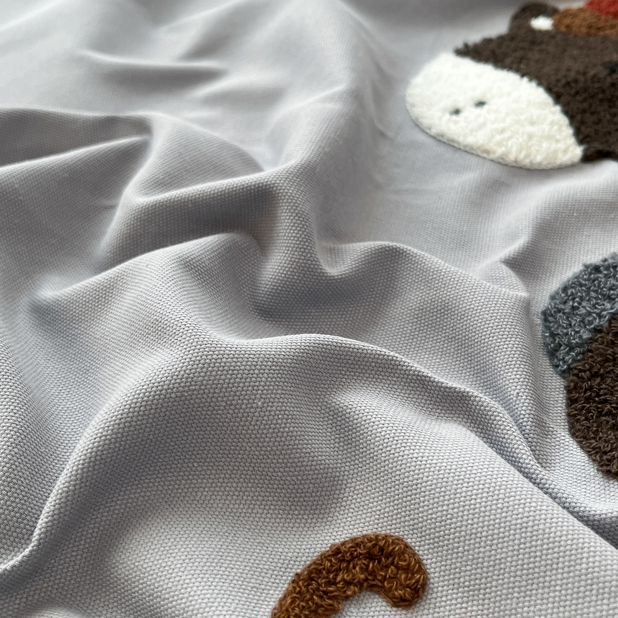 91家纺网 家纺一手货源 找家纺 其奥家纺 2026春夏新款纯棉全棉老粗布床笠纯色凉席 小马奔奔-灰