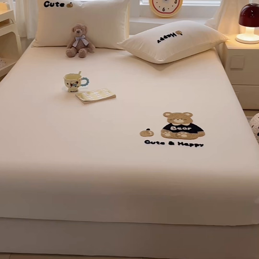 91家纺网 家纺一手货源 找家纺 其奥家纺 2026春夏新款纯棉全棉老粗布床笠纯色凉席 奇迹熊-浅米