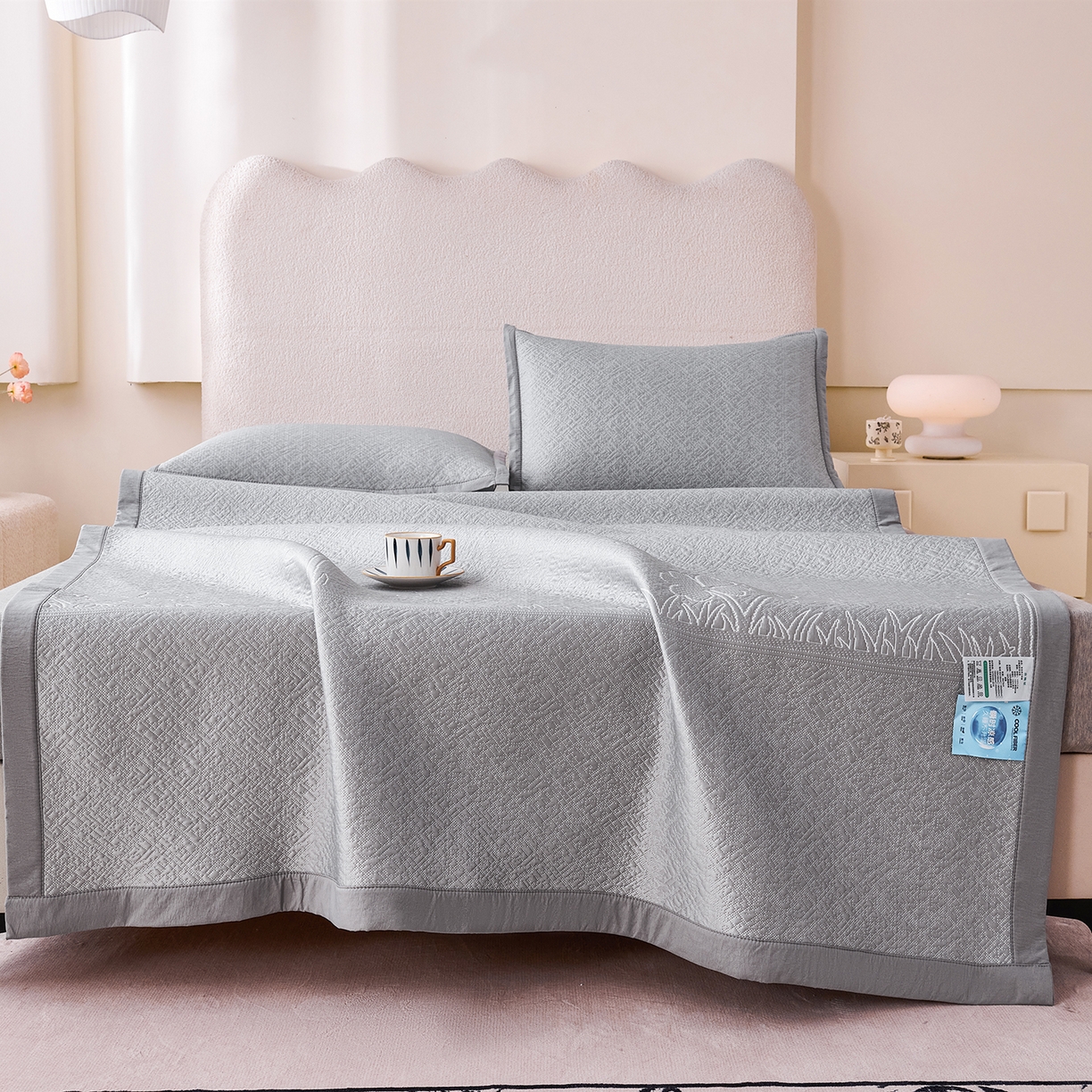 91家纺网 家纺一手货源 找家纺 （总）尚品凤凰 2026新款凉豆豆平铺款凉席--幸运草系列