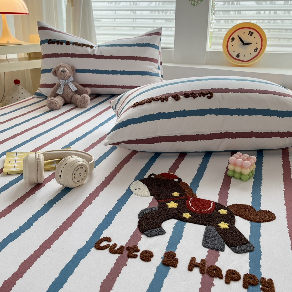 91家纺网 家纺一手货源 找家纺 其奥家纺 2026春夏新款纯棉全棉老粗布床笠印花凉席 小马奔奔-条纹